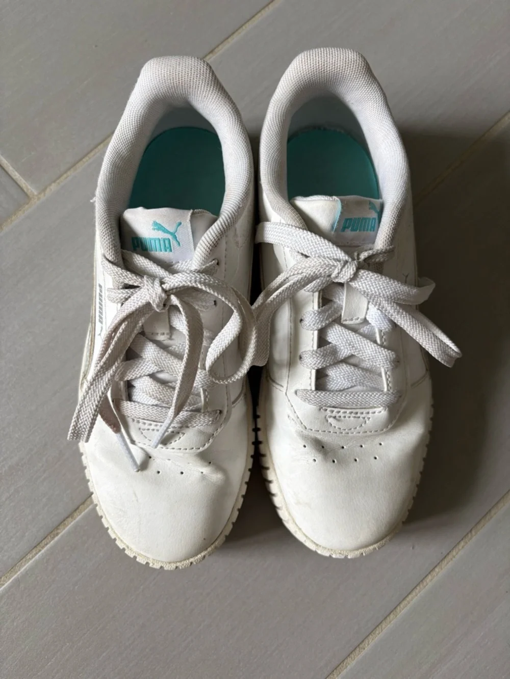 Puma Kids White Sneakers with Iridescent Side Stripe